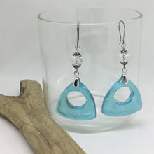 Load image into Gallery viewer, Triangular Drop Water Earrings
